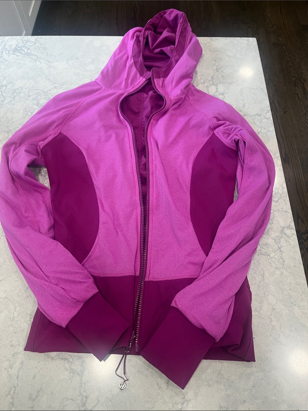 Lululemon Women’s Hot Pink Zip-Up reversible Jacket Size 10-GREAT CONDITION!